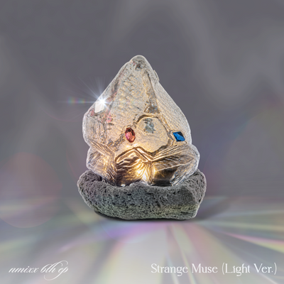 NMIXX - Strange Muse / 6th EP Album (Light Ver.)