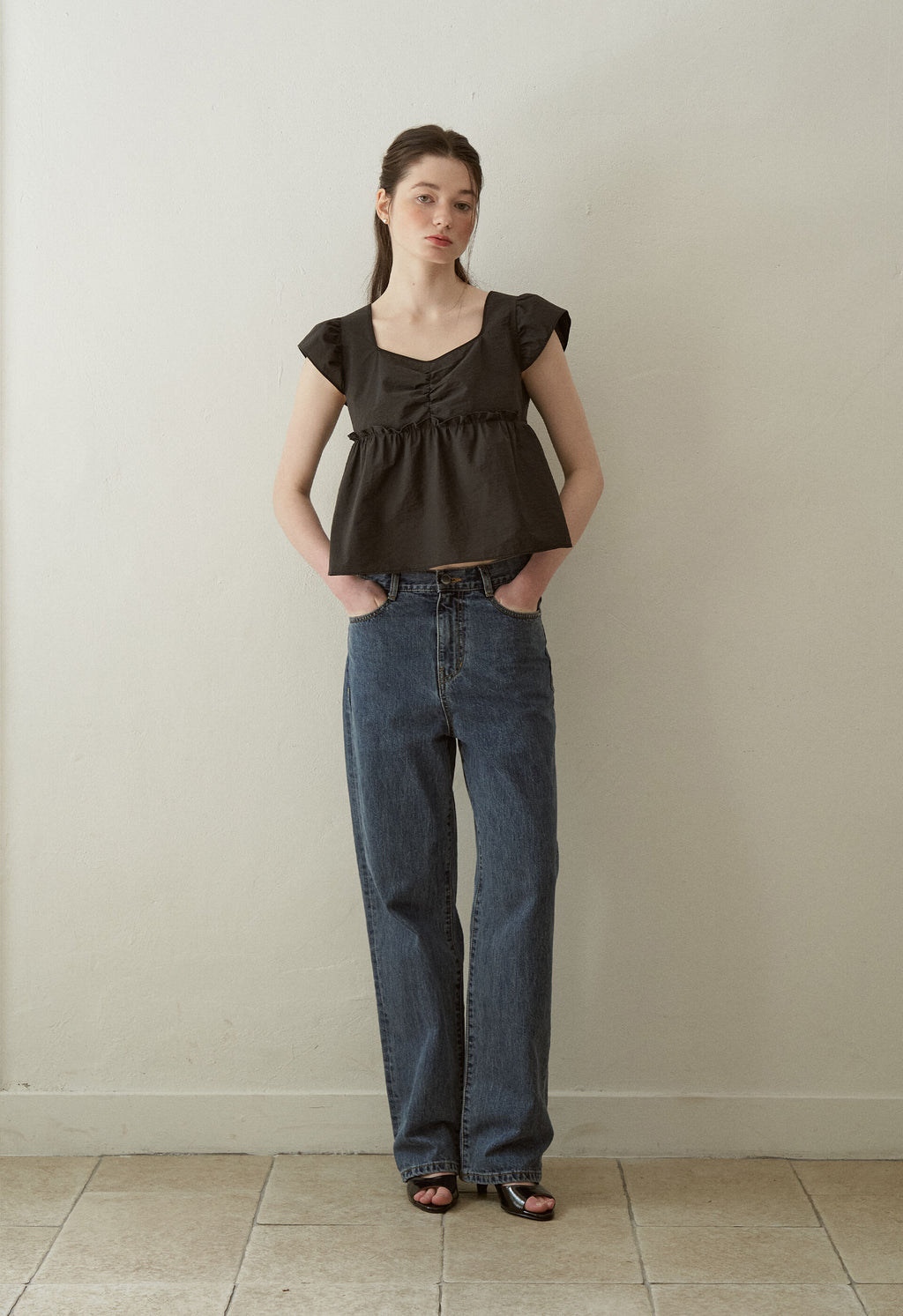 J'ASP Blossom Ribbon Crop Top (Black)