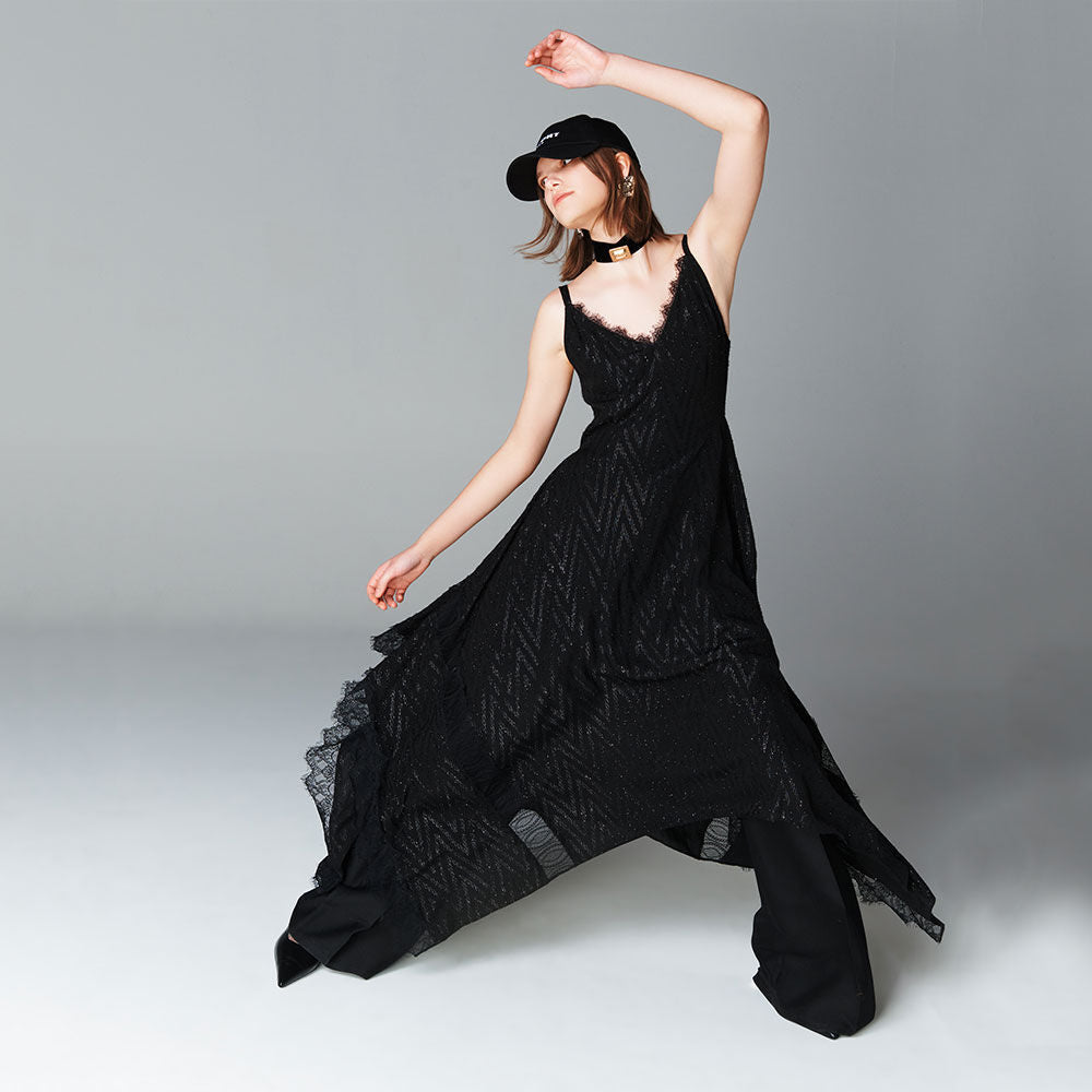 YCH ASYMMETRIC PLEATED DRESS BLACK (F23DJ601BK)
