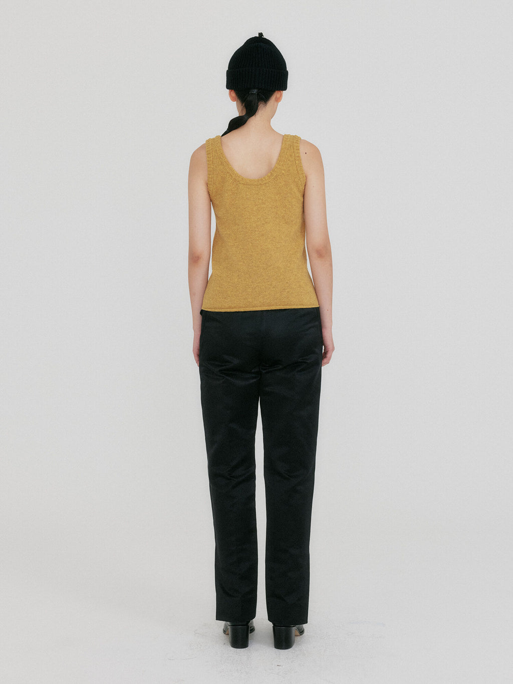 EENK ZIUP Sleeveless Knit Top - Mustard