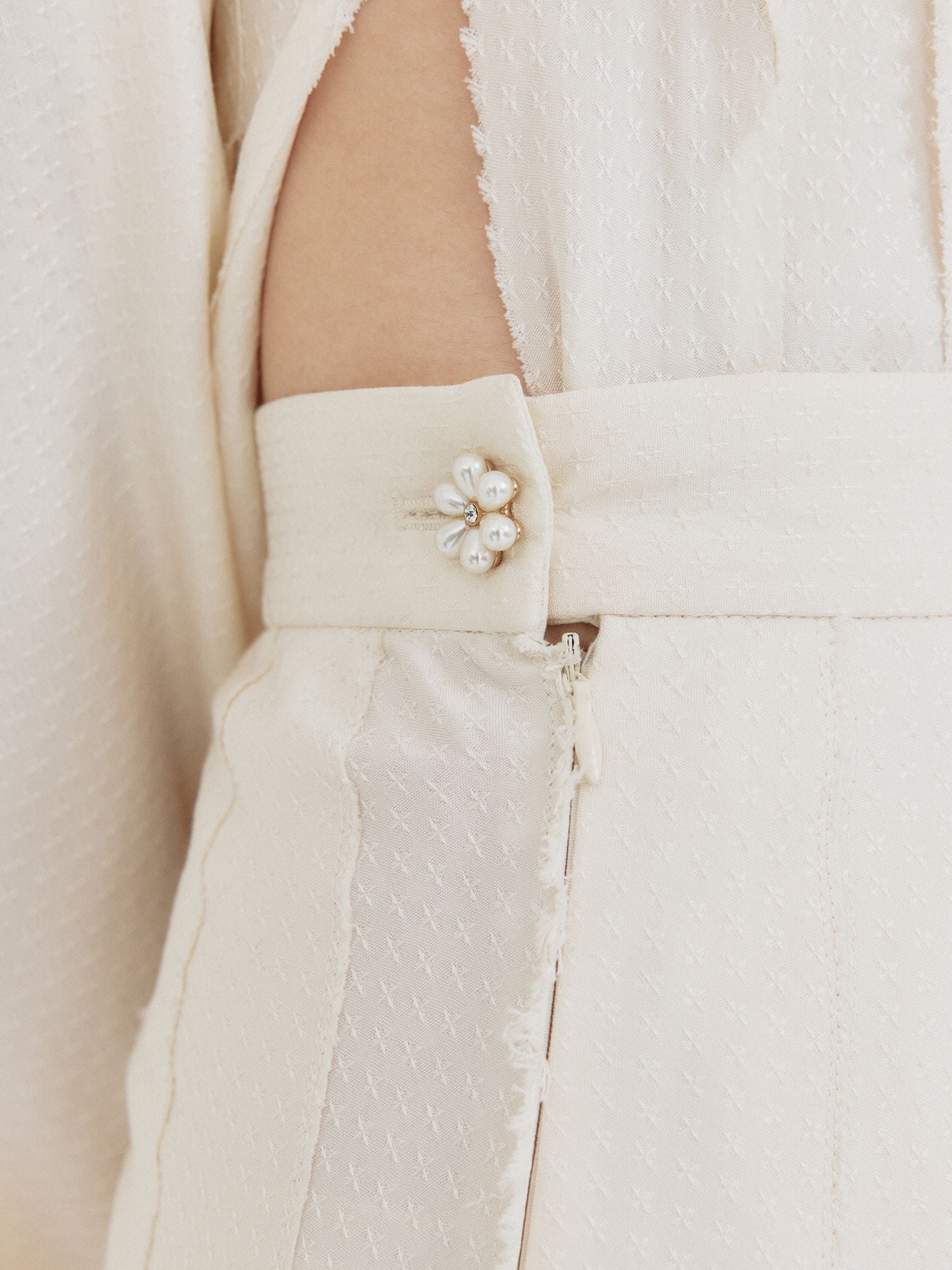 EENK ZLAIIN Pleated Skirt - Ivory