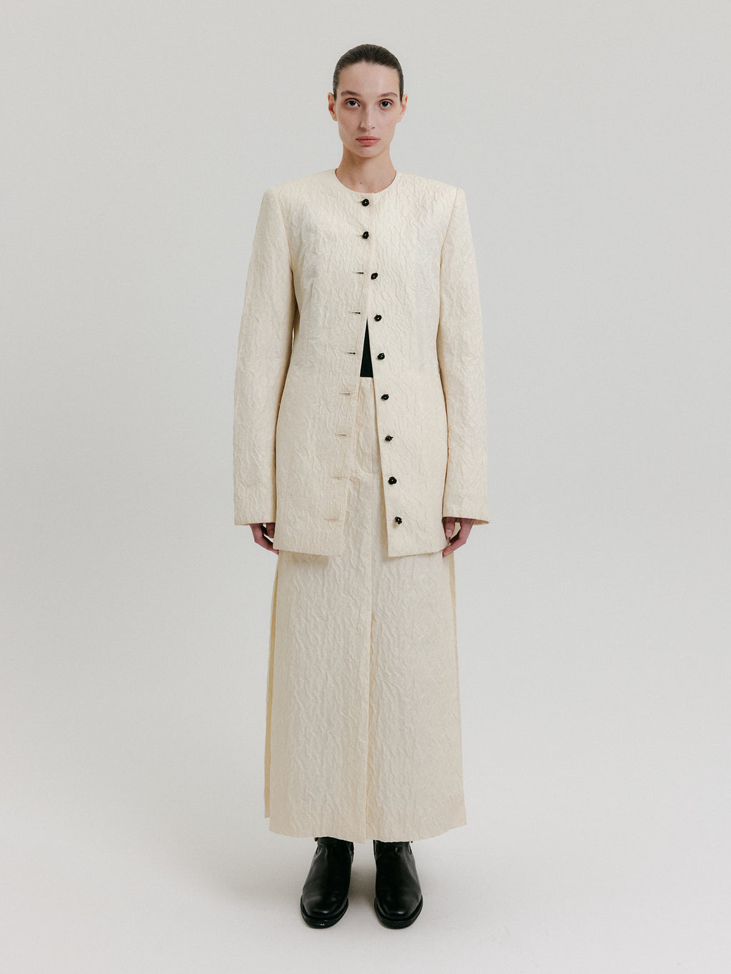 EENK ZACQI Round Neck Long Jacket - Cream