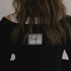 OVERDUE FLAIR SCOOP NECK T-SHIRT_BLACK