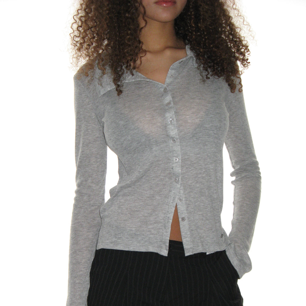 CRANK SHEER COLLARED BUTTON TOP_GREY