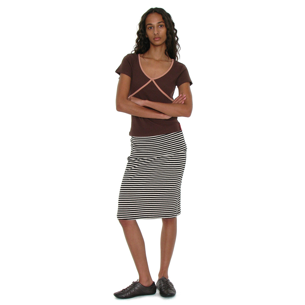 PARTIMENTO WOMEN PWC CONTRAST BINDING V-NECK TOP_BROWN
