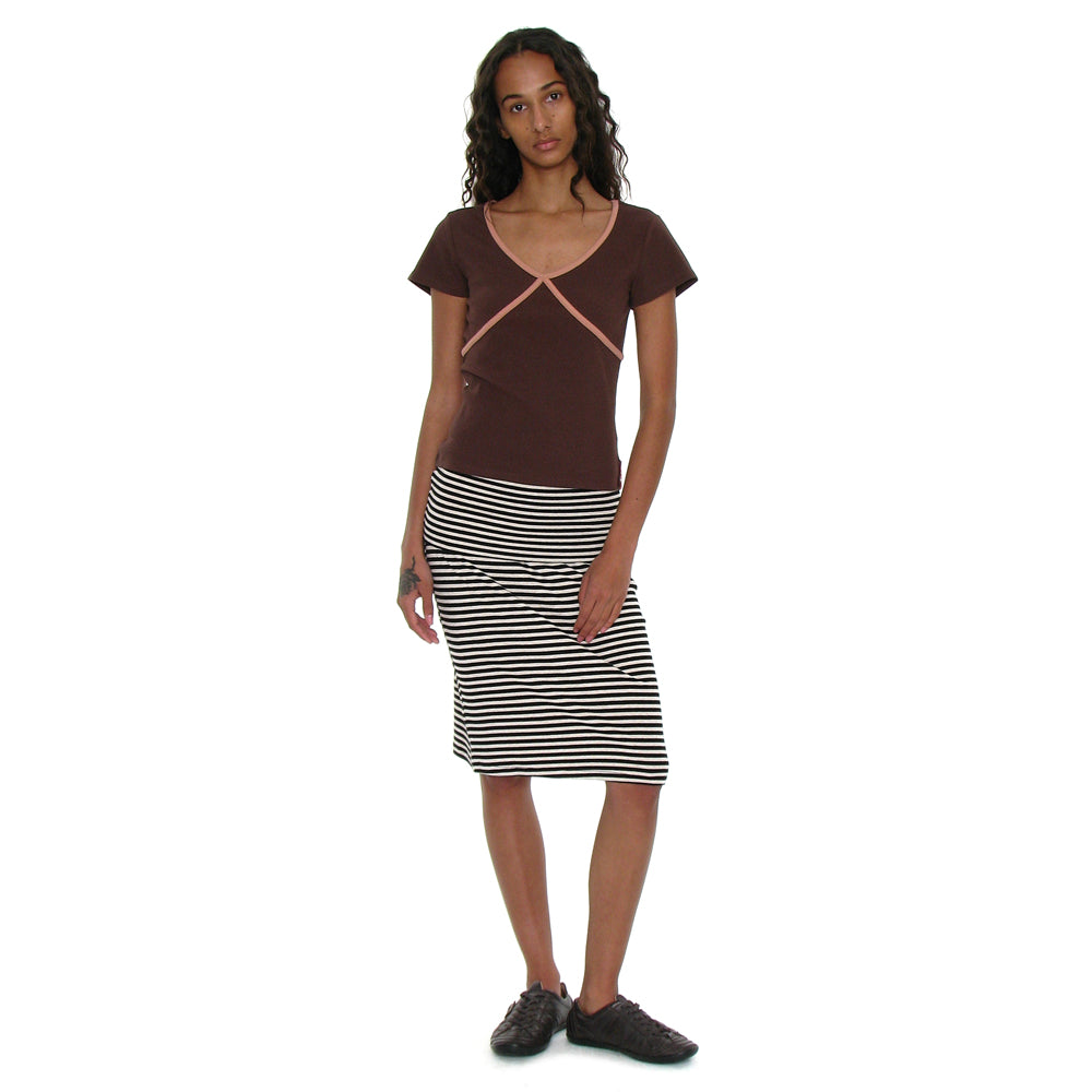 PARTIMENTO WOMEN PWC CONTRAST BINDING V-NECK TOP_BROWN
