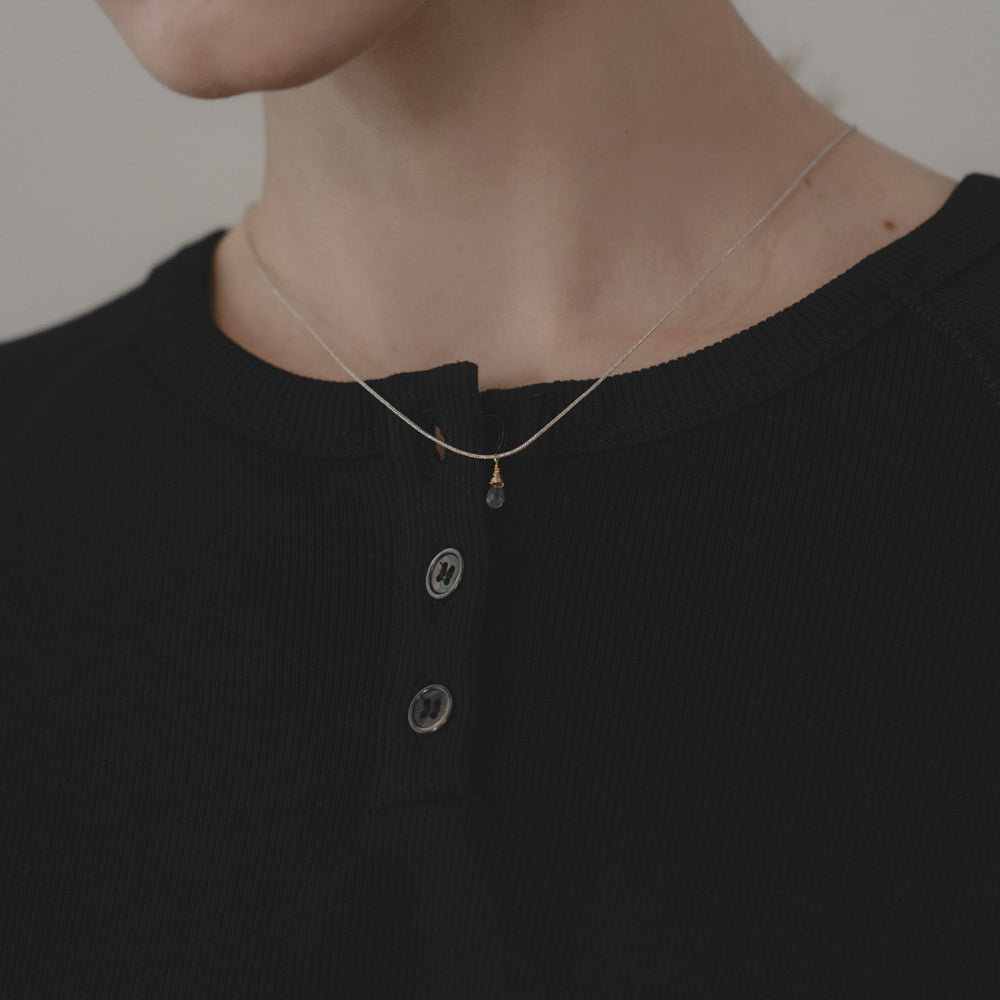 THE MITTEN [6th] Button half t-shirt (black)