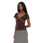 PARTIMENTO WOMEN PWC CONTRAST BINDING V-NECK TOP_BROWN