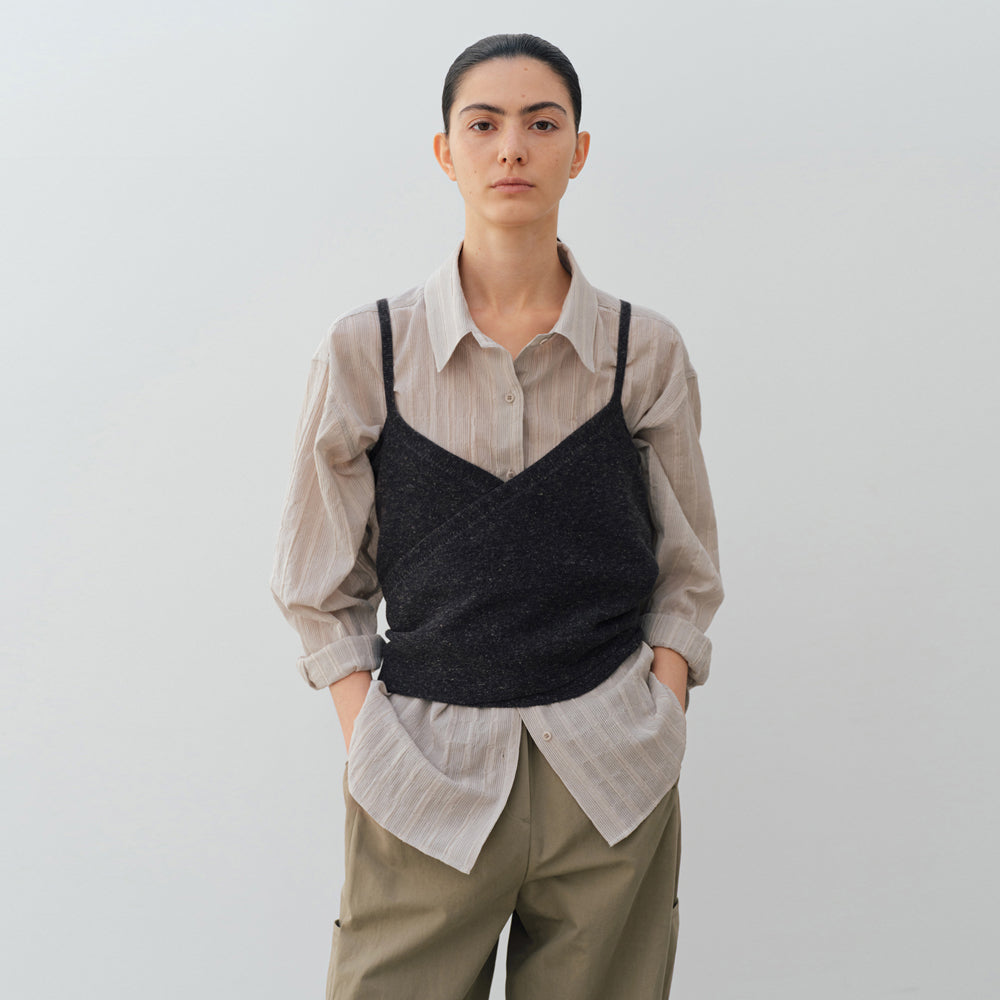 MOIA sheer ST shirt (sand beige)