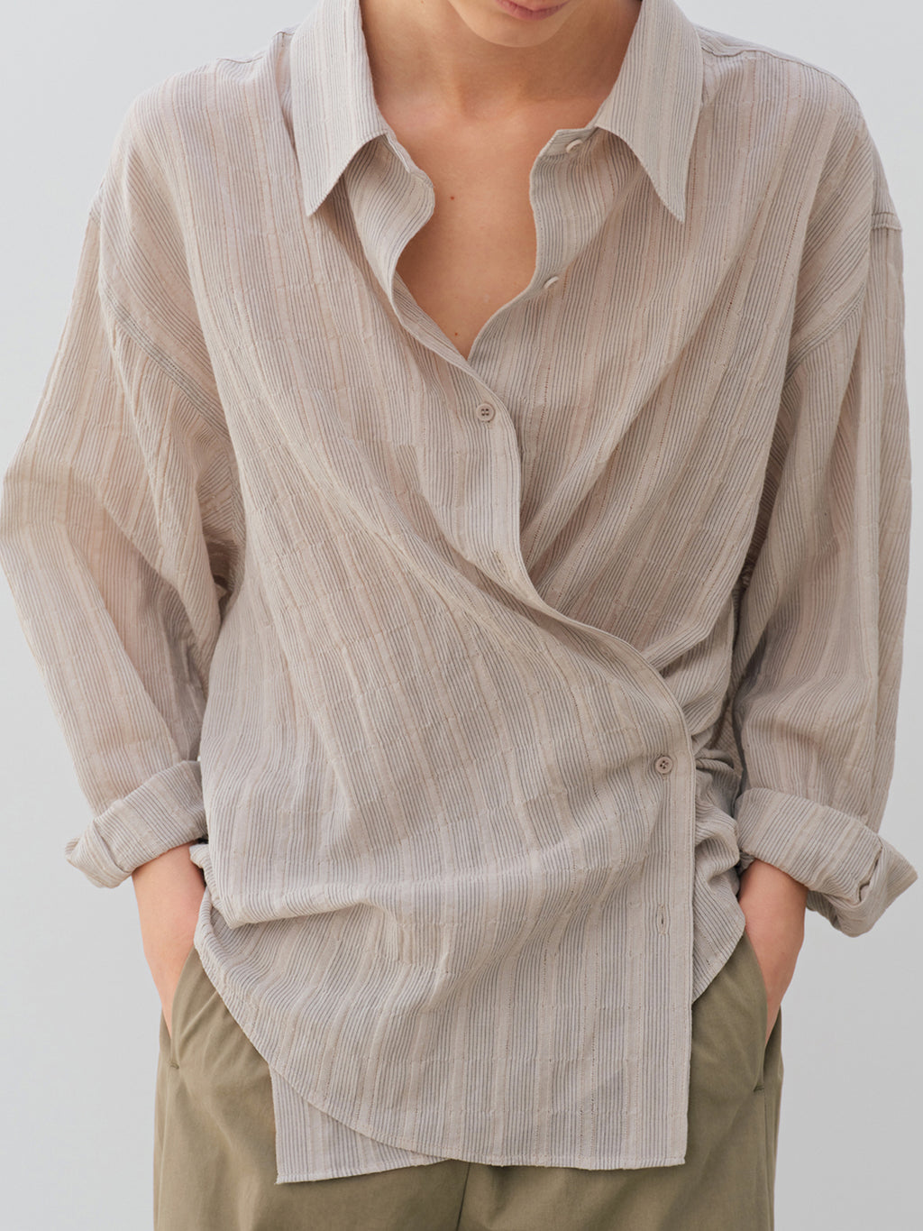 MOIA sheer ST shirt (sand beige)