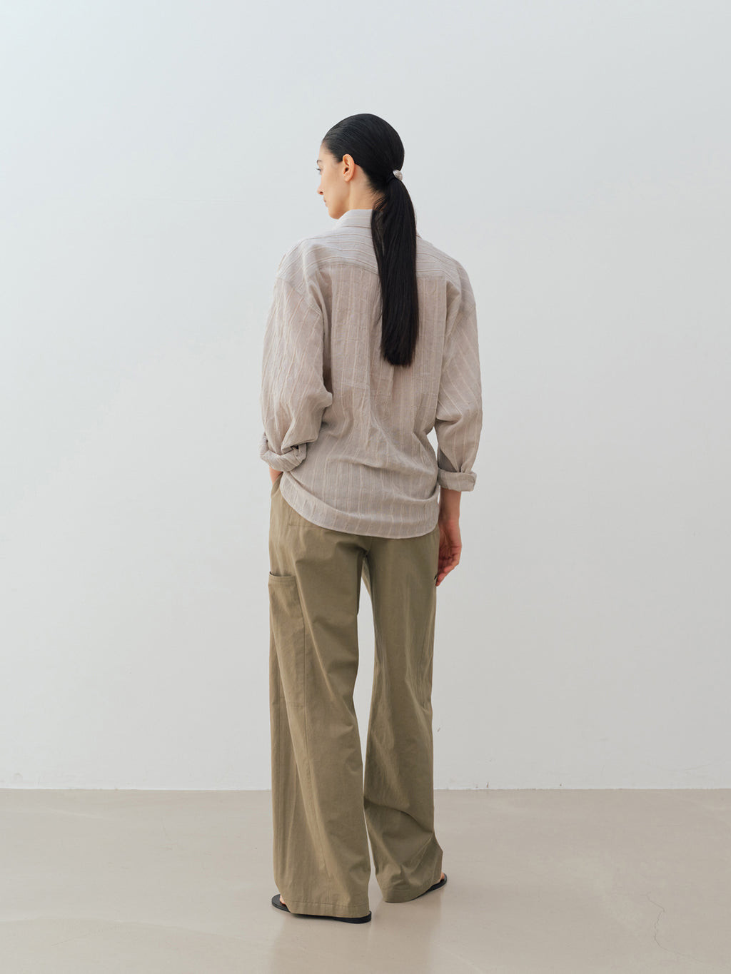 MOIA sheer ST shirt (sand beige)