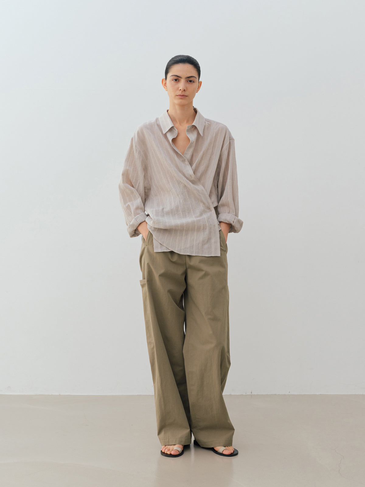 MOIA sheer ST shirt (sand beige)