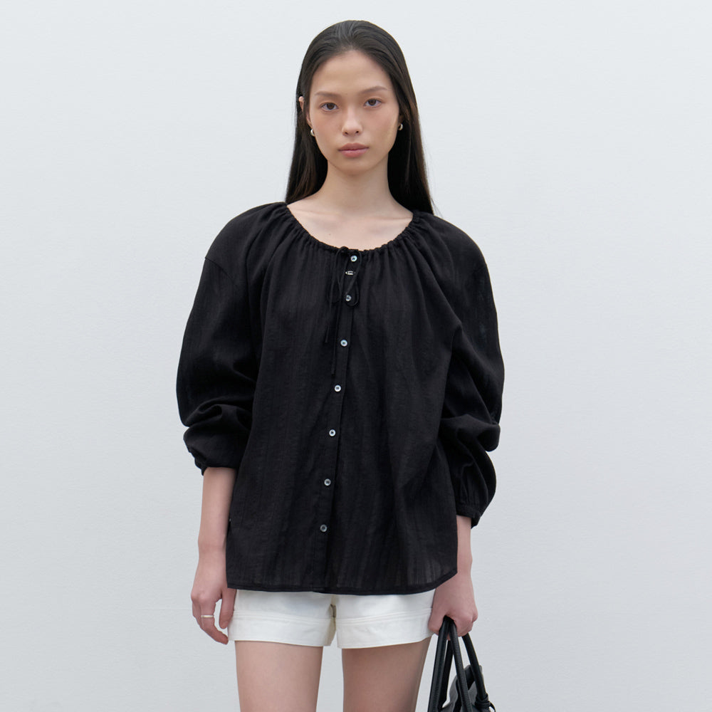URAGO [Juri wearing] Lilys string blouse_2colors