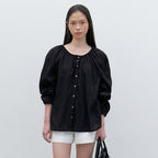 URAGO [Juri wearing] Lilys string blouse_2colors
