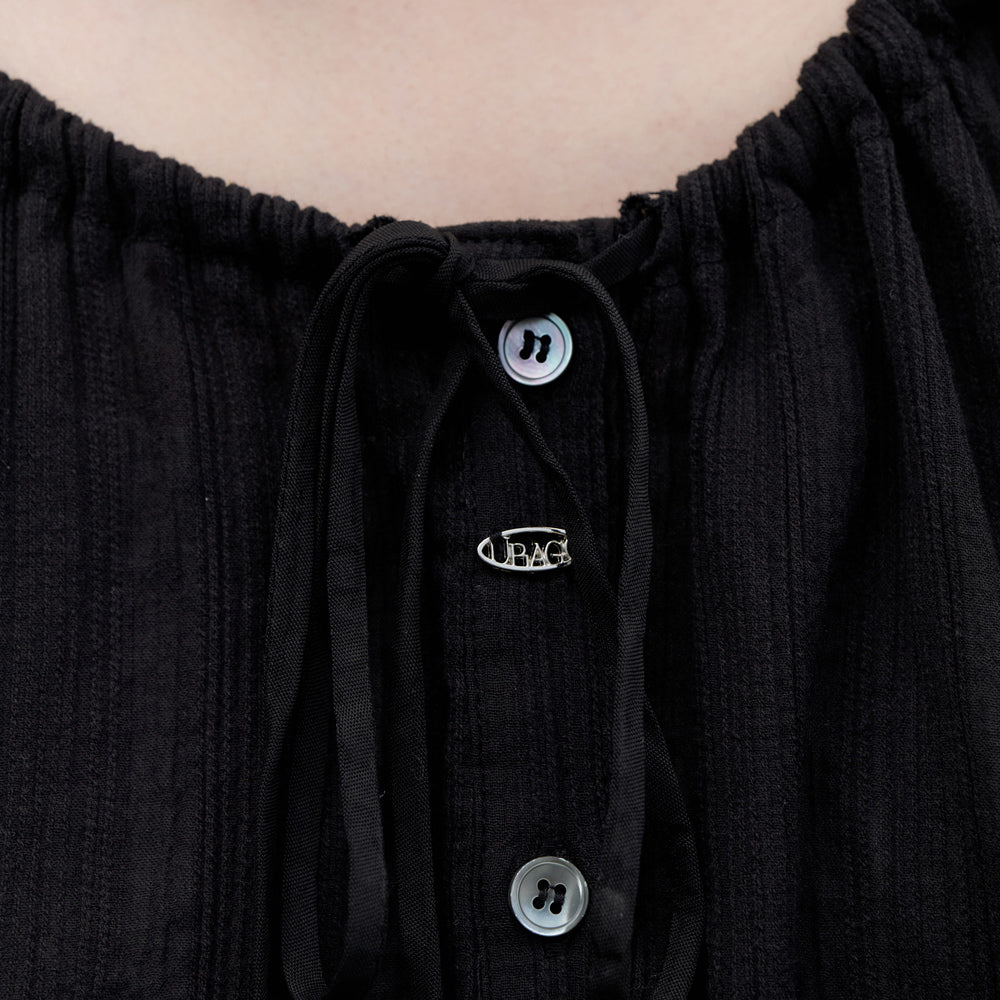 URAGO [Juri wearing] Lilys string blouse_2colors