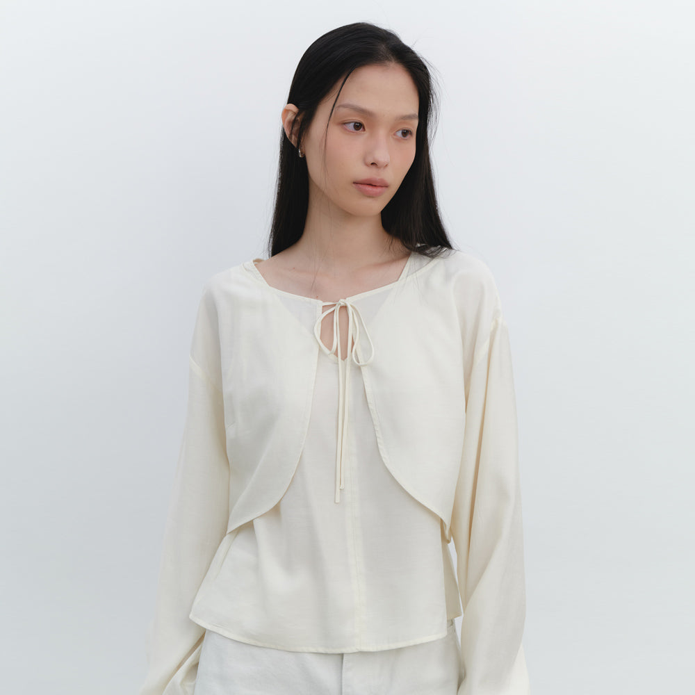 URAGO [Wearing Seo Ji-yeon] Joy V-neck sleeveless_2colors