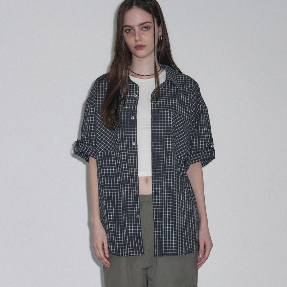 LEATHERY Two pocket check half roll-up shirt [BLACK]