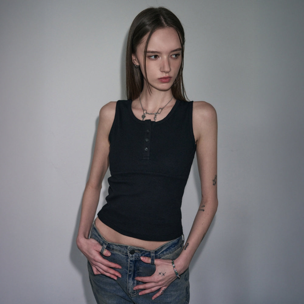 LEATHERY Ribbed henley neck sleeveless [BLACK]