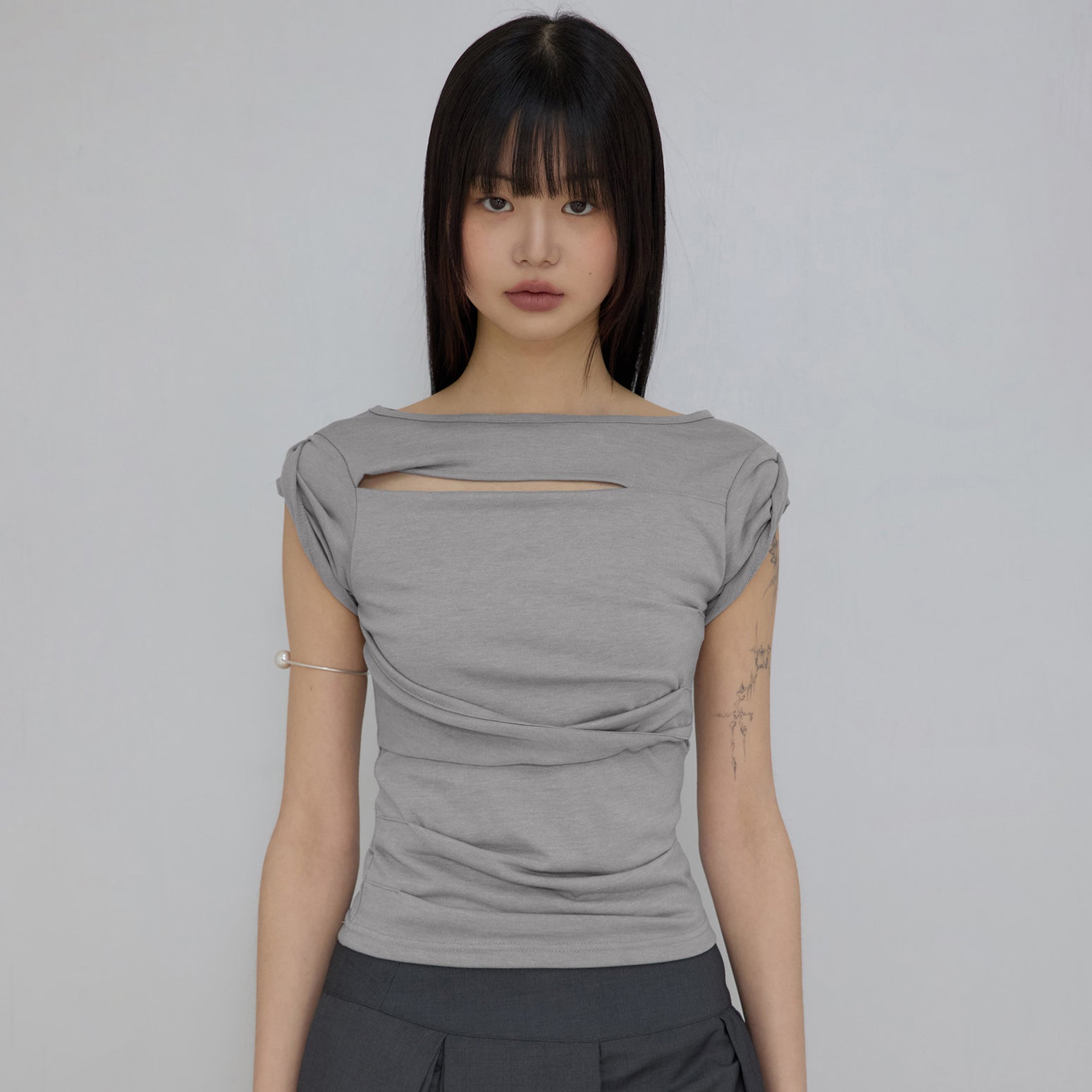 FLAREUP Asymmetrical Draped Roll-Up T-Shirt (FL-165_Gray)