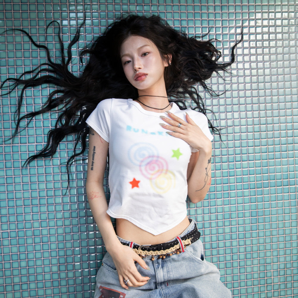 RuNaKiHu WXT033 Lollipop Uncropped Short Sleeve T-Shirt (WHITE)