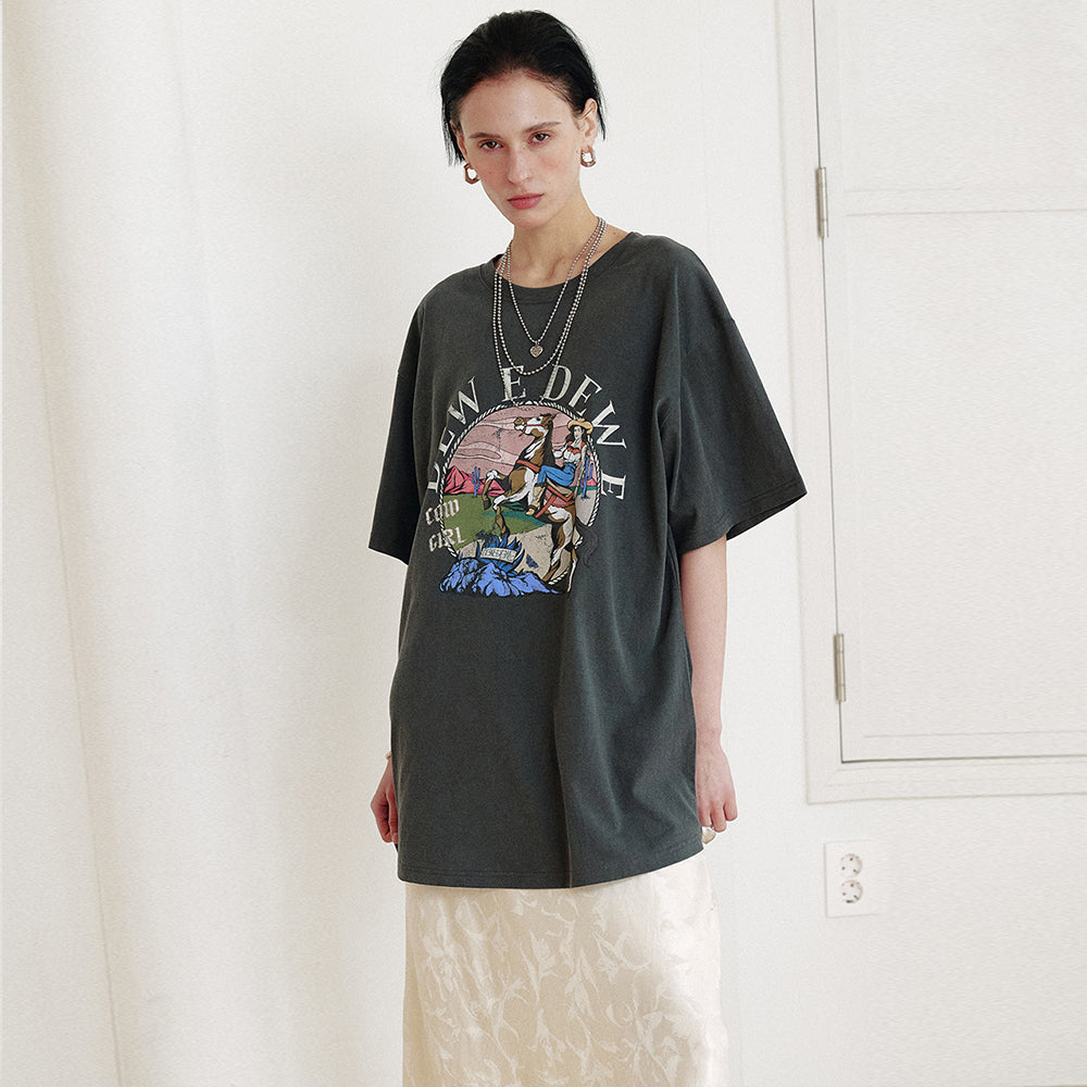 DEWEDEWE [Lee Sian wearing] Overfit cow top_gray