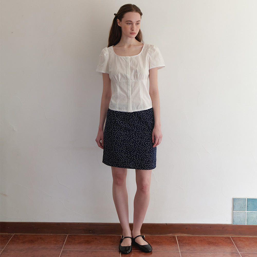 AMONG A SQUARE NECK LACE BLOUSE_IVORY