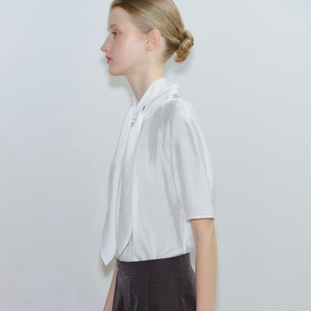 OVBEIGE [4th reorder] HIGH NECK TIE HALF BLOUSE_IVORY_OE2C2MBS40IVY
