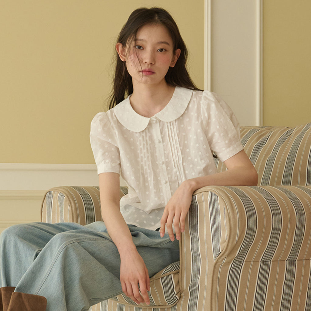 OPENING SUNSHINE Flower embroidery round collar puff blouse_White