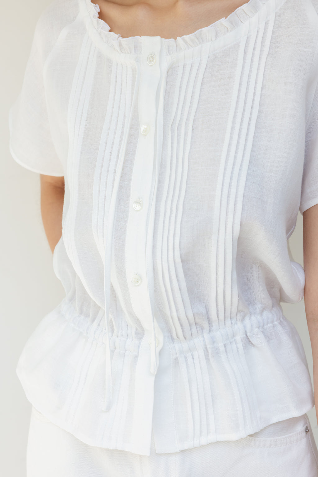 NCSSRY Pure Linen Tuck Half Blouse (White)