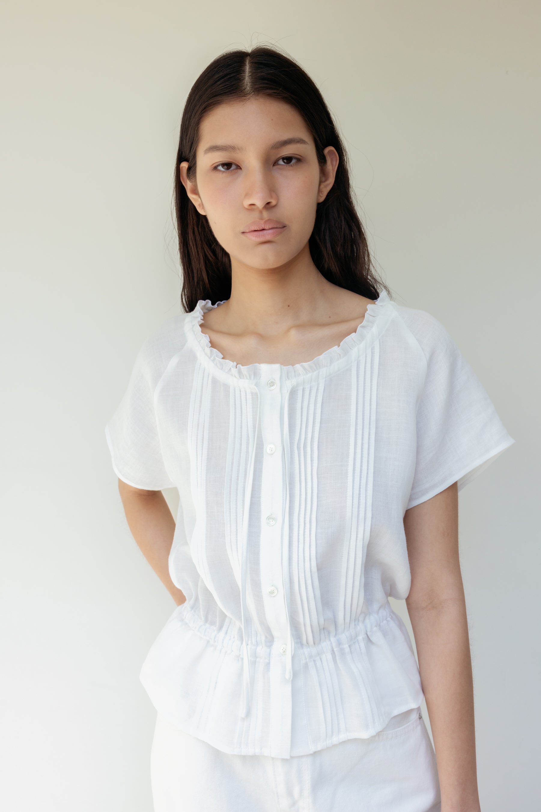 NCSSRY Pure Linen Tuck Half Blouse (White)