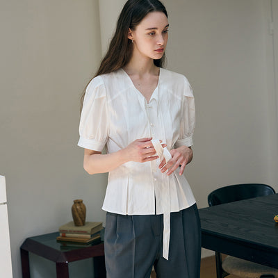 Chin puff short sleeve tie blouse [IVORY]
