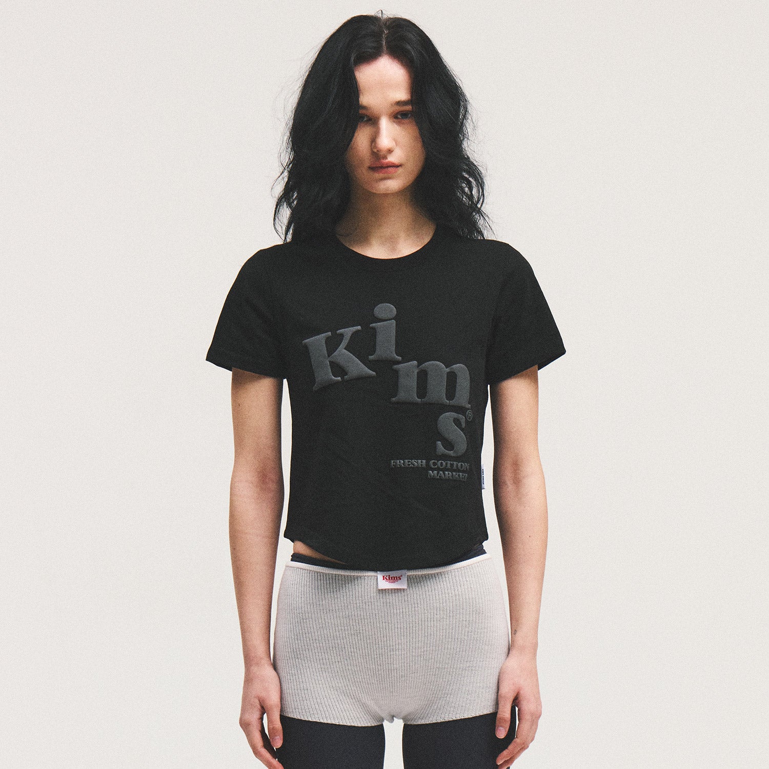 KIMS FRESH COTTON MARKET (Unisex) Messy Alpha Logo Tee Black