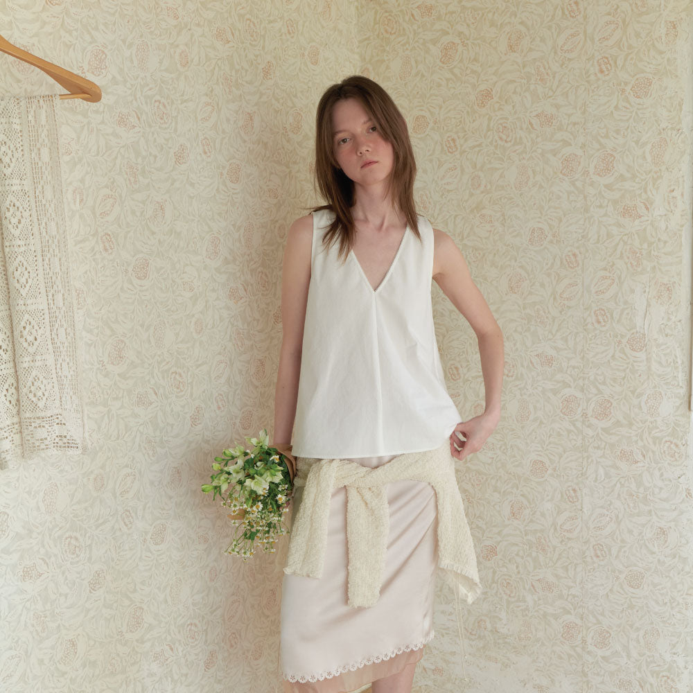 AENTE V-neck lace Sleeveless - Ivory