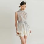 GIEMAR NECK PRILL SLEEVELESS BLOUSE GRAY BLUE Neck frill sleeveless blouse gray blue