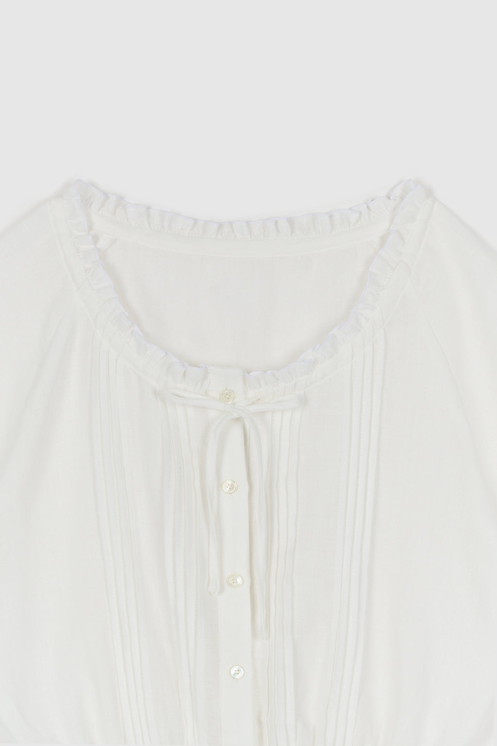 NCSSRY Pure Linen Tuck Half Blouse (White)