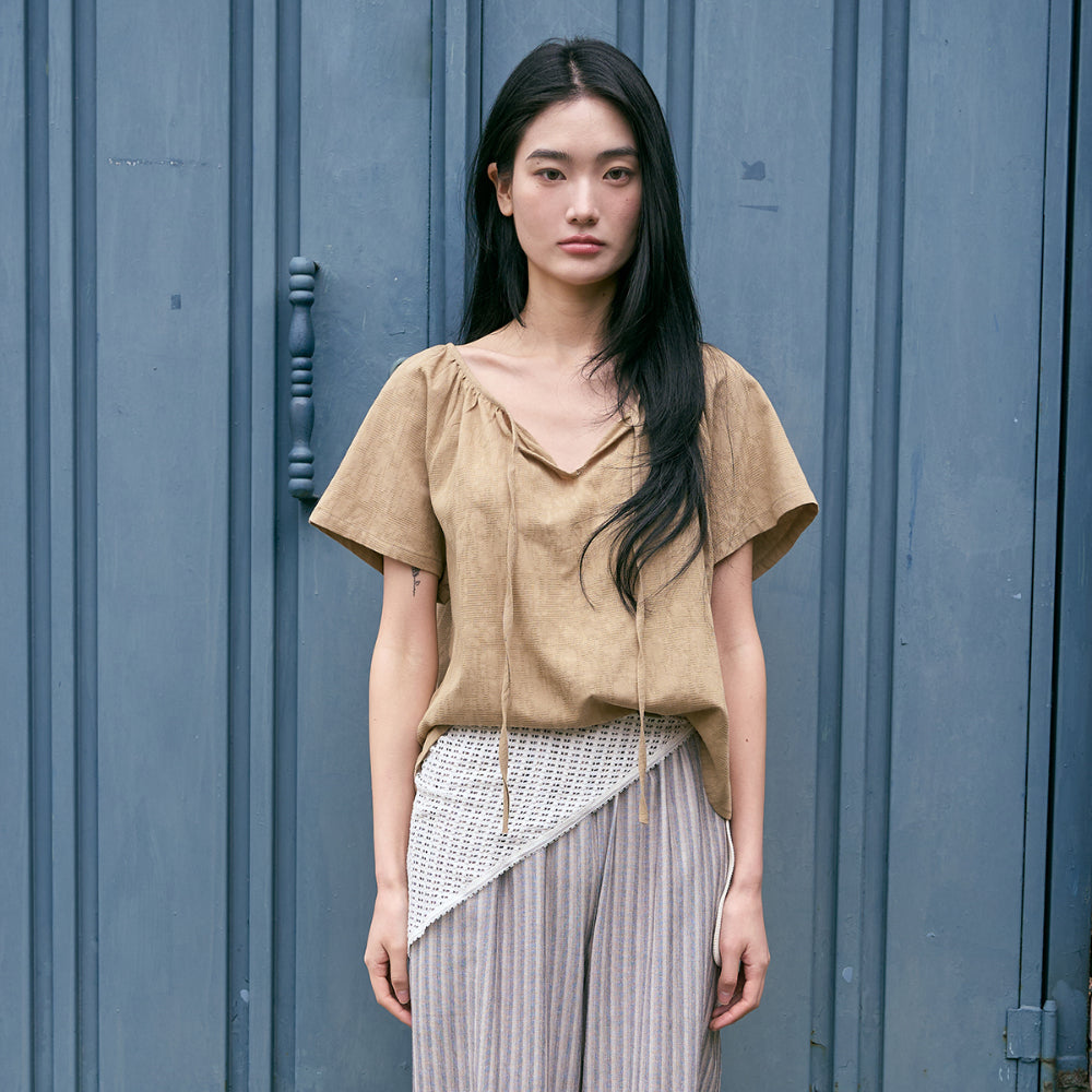 juliapepe String Shirring Blouse (Khaki)