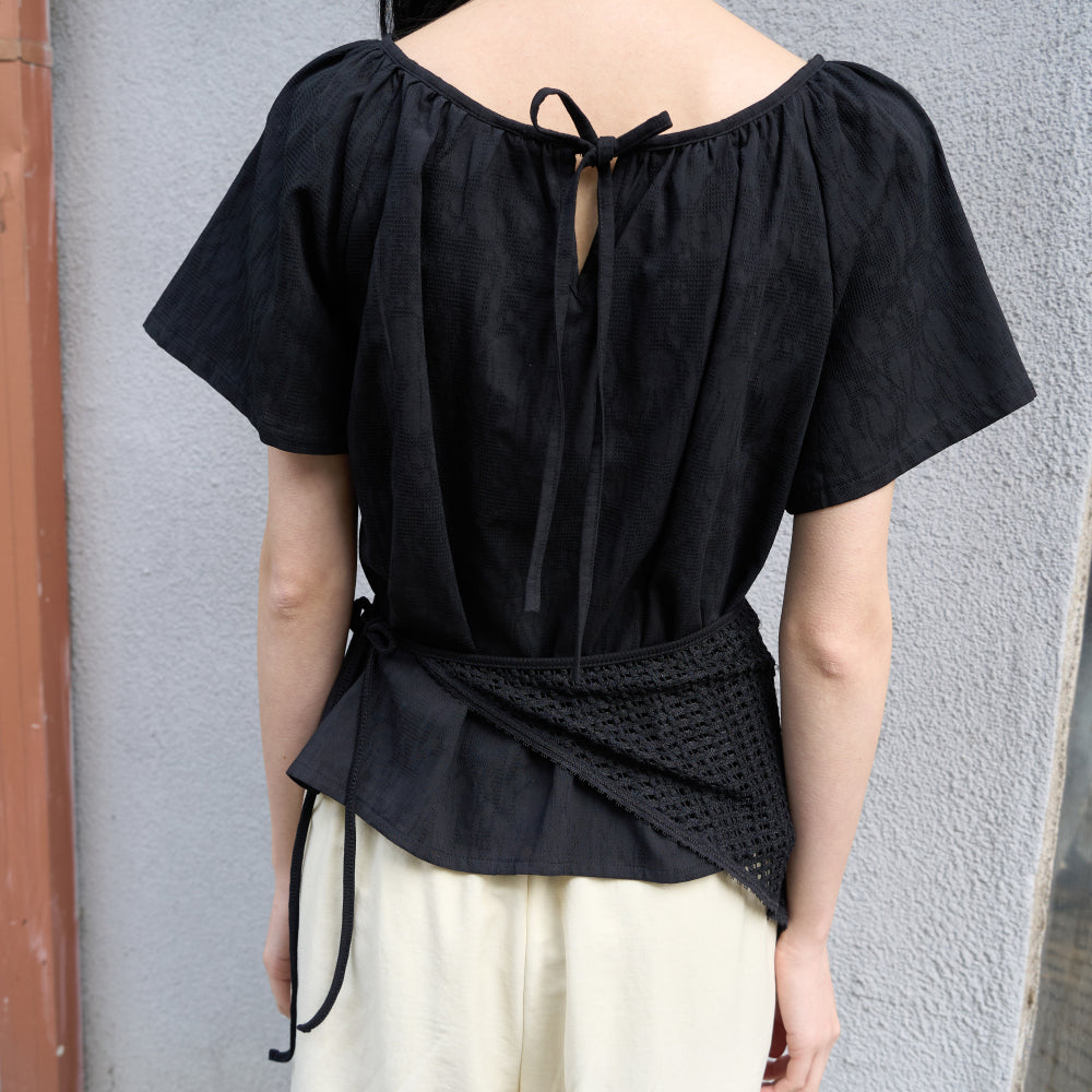 juliapepe String Shirring Blouse (Black)