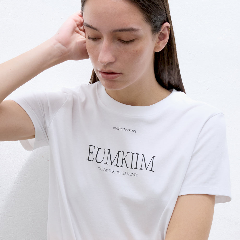 EMKM Minimal logo half sleeve t-shirt_WHITE