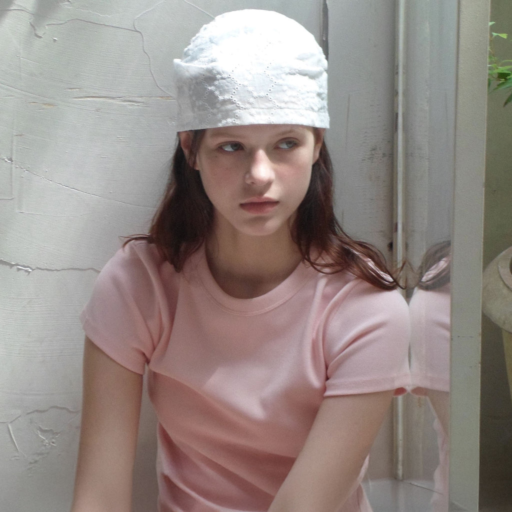 ANDNEEDS Bessette half tee (light pink)