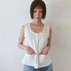 STEP AROUND Ruffle pocket crop blouse_WHITE