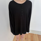 NOTHINGEVERYTHING SUMMER HENLEY TEE IN BLACK