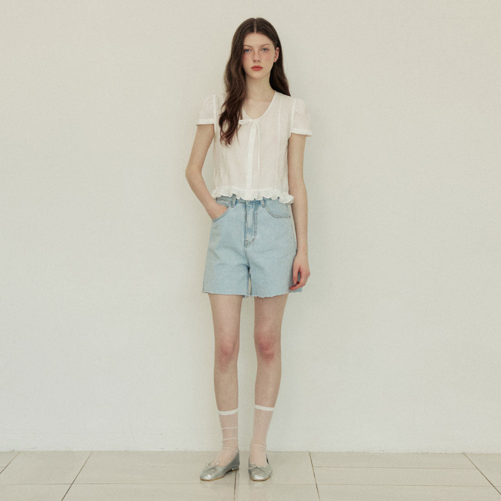 ADAUL Puff button ribbon half sleeve blouse - white