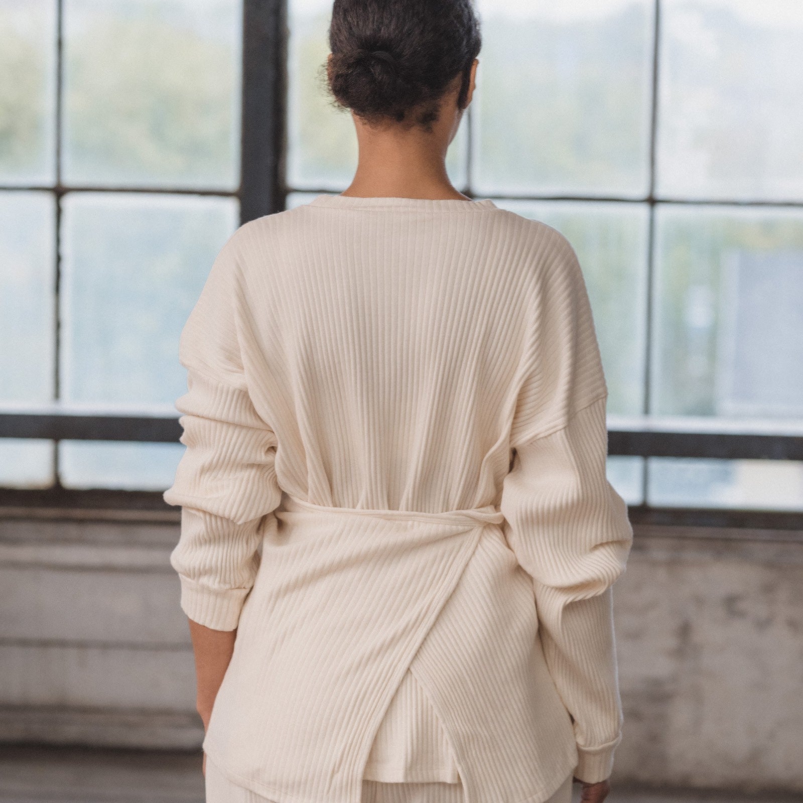 BASERANGE SHAW LONG SLEEVE (FLEECE RIB)