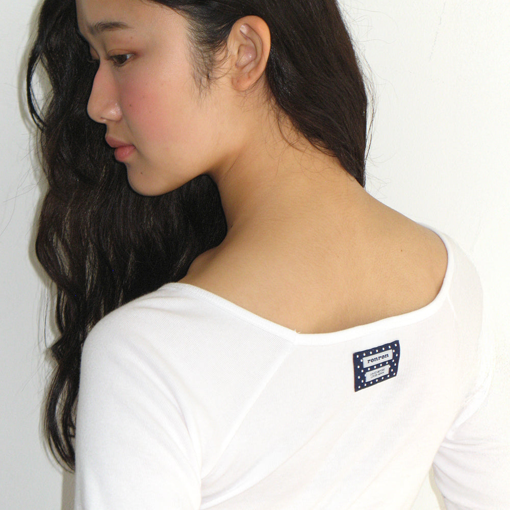 RONRON MINI POCKET V NECK T SHIRT WHITE