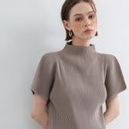 PLEATSMOOD Essential pleated half-neck top_beige