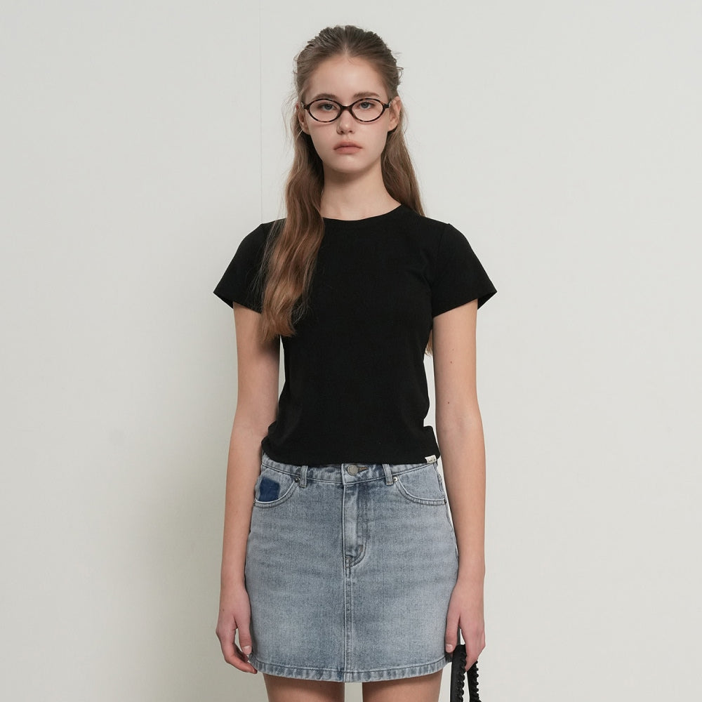 GENERAL IDEA WOMAN Soft Slim Fit T-Shirt [BLACK] / WBE3L01503