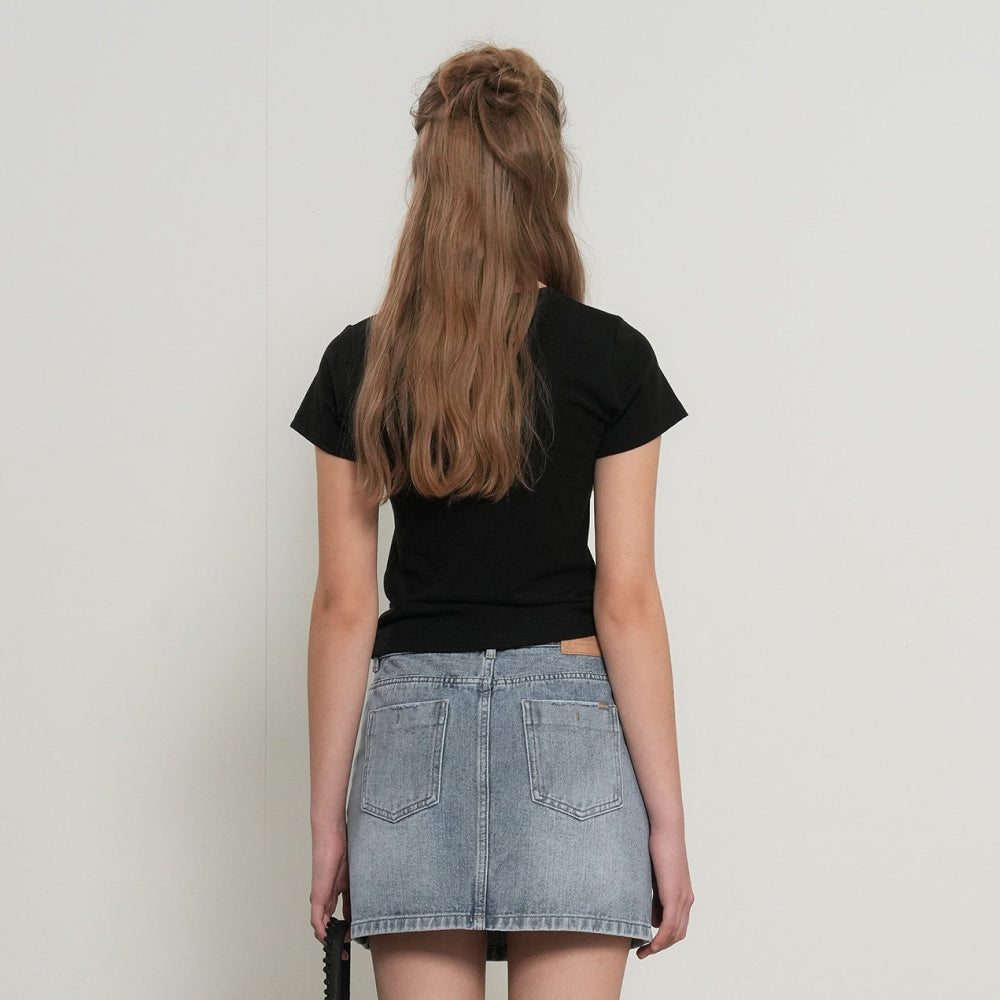 GENERAL IDEA WOMAN Soft Slim Fit T-Shirt [BLACK] / WBE3L01503