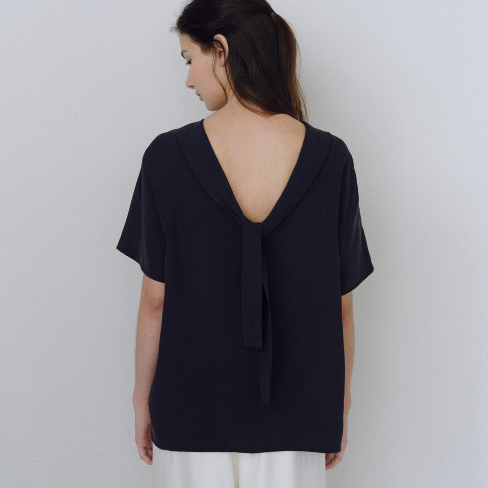 URAGO Back tie half blouse_2colors