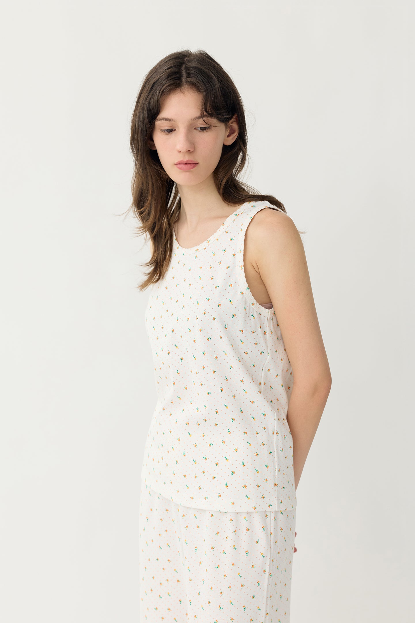 KOZNOK Romi Flower Women's Sleeveless T-Shirt