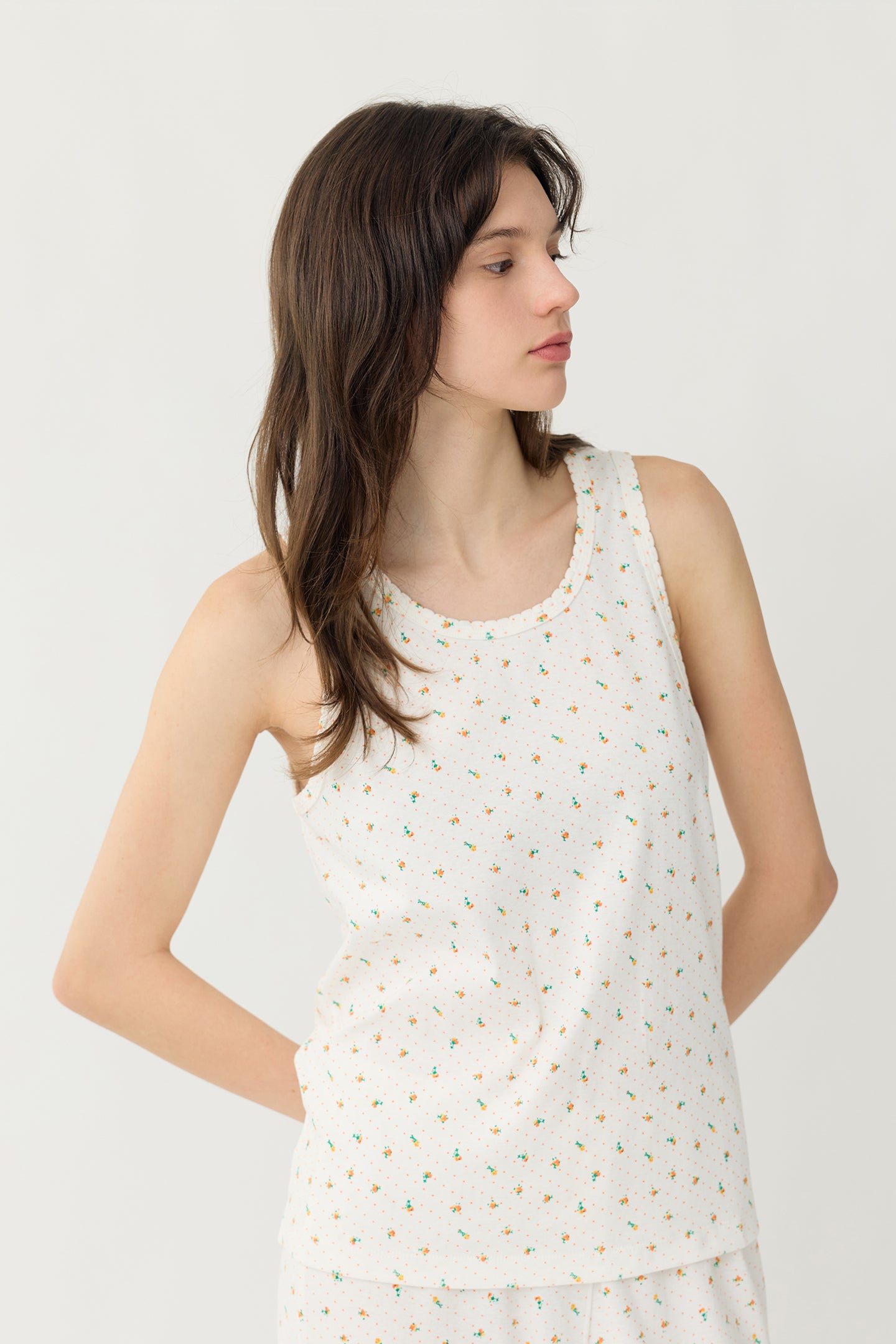 KOZNOK Romi Flower Women's Sleeveless T-Shirt